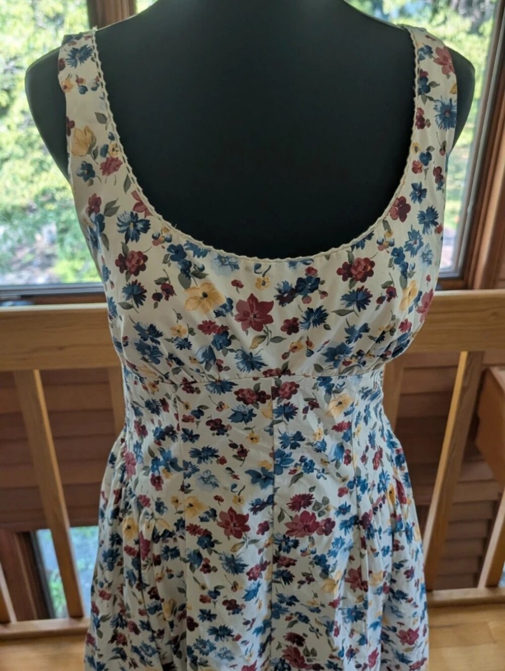 Abercrombie & Fitch Cream Floral Scoop-Neck Midi Dress - Picture 2 of 7